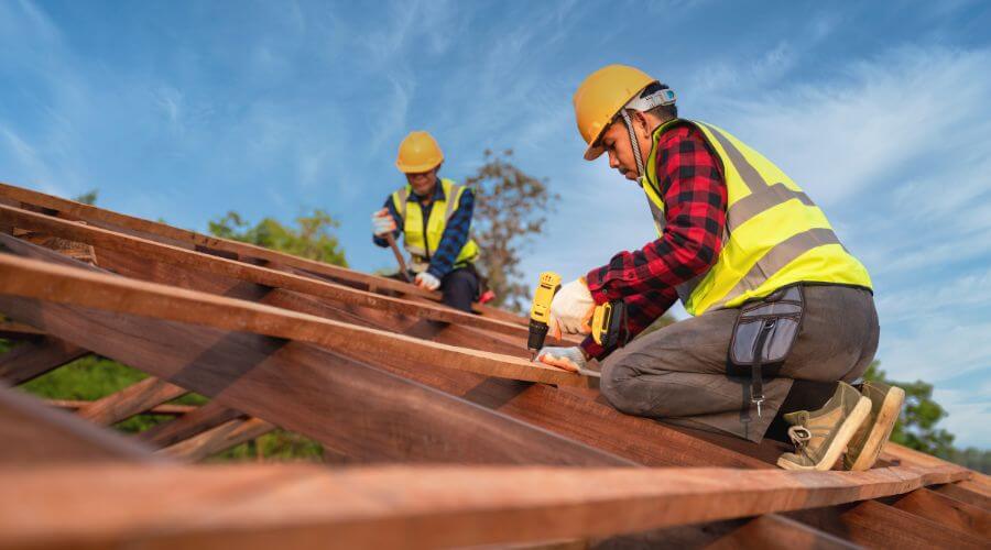 Professional Flat Roofing Installation services in Shipshewana, IN